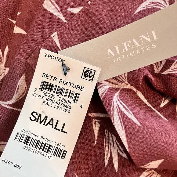 NWT Alfani two piece Elegant Maroon and White Patterned Loungewear With pockets - Picture 7 of 9